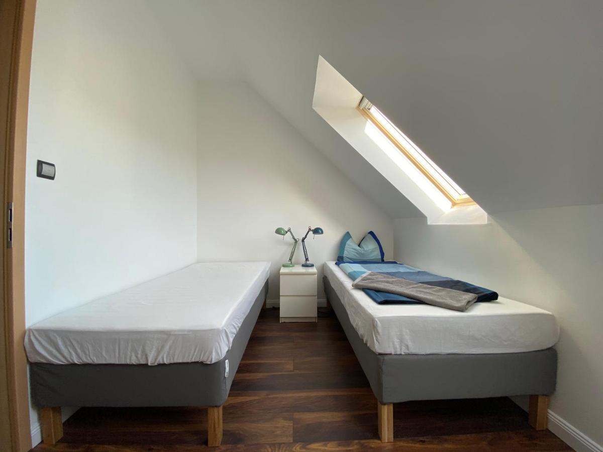 2 Bedroom 107 M2 Loft With Balcony Budapest Exteriör bild